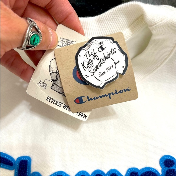 NWT Unisex Size Medium Champion Reserve Weave Chenille Logo Print Sweater White - Picture 9 of 13